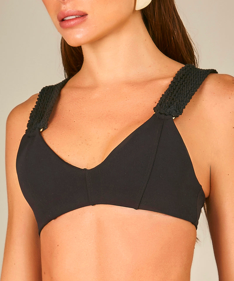 Textured Sloane Bikini Black Flat